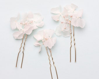 wedding hair accessories Freshwater Pearls white hydrangea hair cake pin bridal hair pin dried flowers woodland weddings rustic hair pin