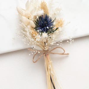 Small dried flower wedding bouquet, Boutonniere and Groomsman, wedding decor, dried flower arrangement, mini bouquet, dried flowers, corsage