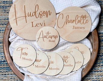 Personalized Birth Announcement Sign Baby Monthly Milestone Marker Wooden Engraved Name Sign Photo Prop Round Baby Shower Gift For New Mom