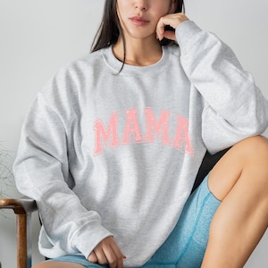 Pink Mama Varsity Svg /DIGITAL FILE/Mum Varsity Svg/ Mom life png/Mother's Day svg/Arched college Svg/Transparent Sublimation Design