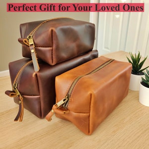 Fête des pères, personnalisée, trousse de toilette en cuir pour homme, cadeau d'anniversaire, petit ami, cadeau des pères kit de voyage Dopp, cadeau mari