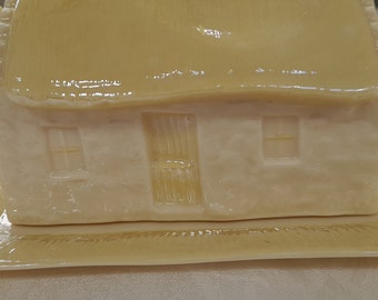 Belleek Irish Cottage Covered Butter Dish, Third Green Mark, 1965-1980