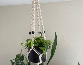 white macrame plant hanger, boho plant hanger, macrame plant holder, hanging pot holder, plant display, wall hanging, celing planter