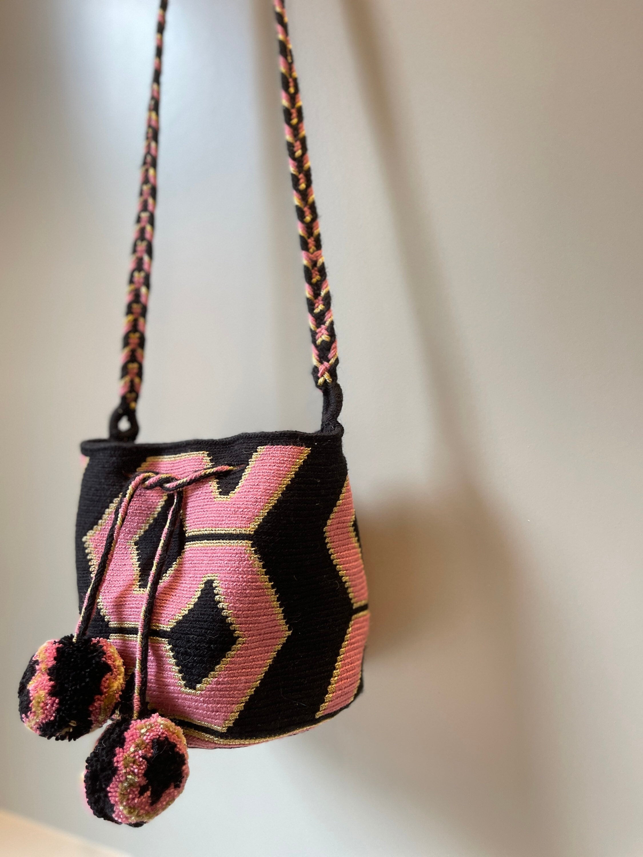 Silk Thread Handmade Wayuu Mochila Small Bucket Bag - Etsy display picture 2