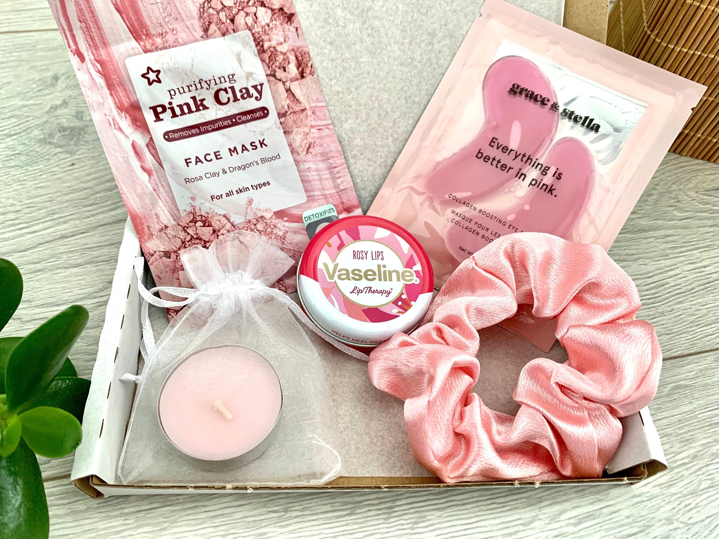 Gifts for girly best sale woman