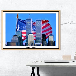 Niemals vergessen. US Flagge hinter Twin Towers New York. 11. September 2001.
