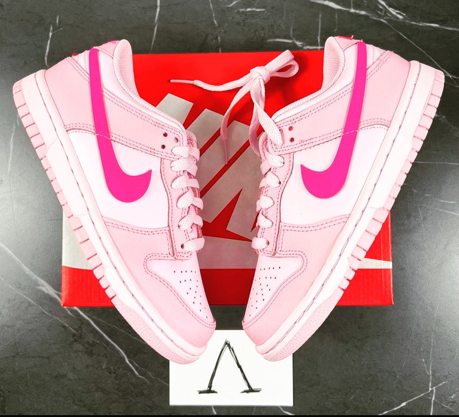 Sintético 105+ Foto Nike Dunk Low Triple Pink Barbie Actualizar