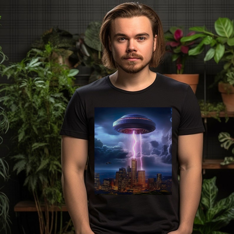 FLYING SAUCER Scifi Men's Tshirt, Cool Science Fiction Shirt, UFO