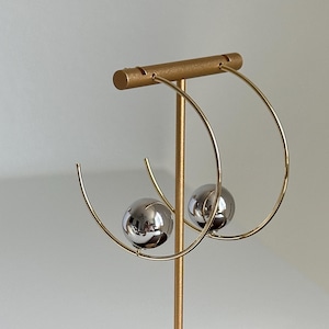 Gold Hoops with Silver Spheres, Modern Minimalist Hoop Earrings, Two-Tone Geometric Statement Earrings, Mixed Metal Hoops Earrings