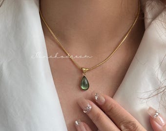 Waterdrop pendant necklace, glass waterdrop gold/silver necklace, pendant necklace, 18k gold plated necklace, statement necklace