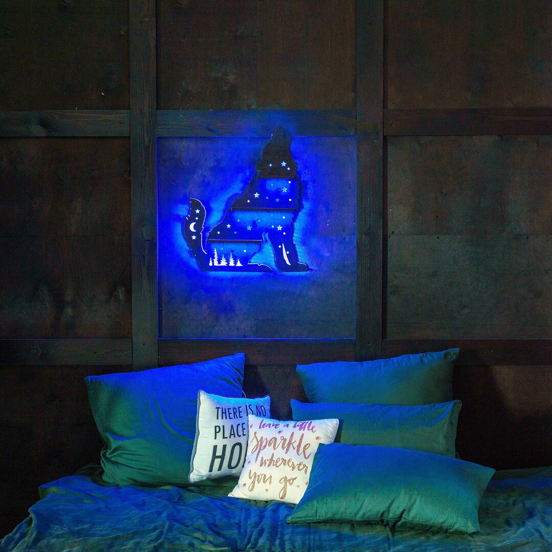 Wolf Crystal Shelf, Crystal Display Shelf, Wolf Display With Led, Wolf ...