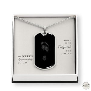18 Week Miscarriage Baby Footprint Keychain | Miscarriage Gift Necklace Baby Footprint Keepsake | Miscarriage Key Chain Dad | Pregnancy Loss