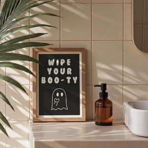 Funny Ghost Bathroom Print: Spooky Halloween Bathroom Decor (Digital Download)