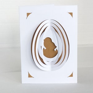 Tarjeta plegable 3D en formato vertical con tarjeta de inserción | llano | Huevo de Pascua y pollito | Tarjeta y sobre en blanco, color de la tarjeta de inserción: natural