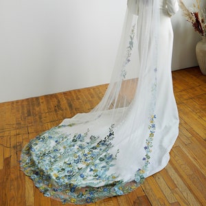 Floral Wedding Veil: Colorful Flower Lace Applique, Ivory Tulle