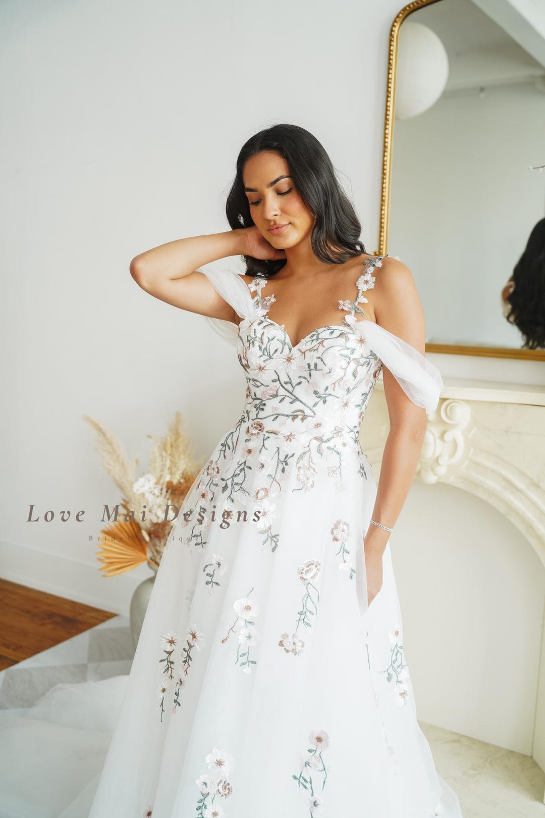 Vestido de novia con bordado de enredadera verde Vestido de