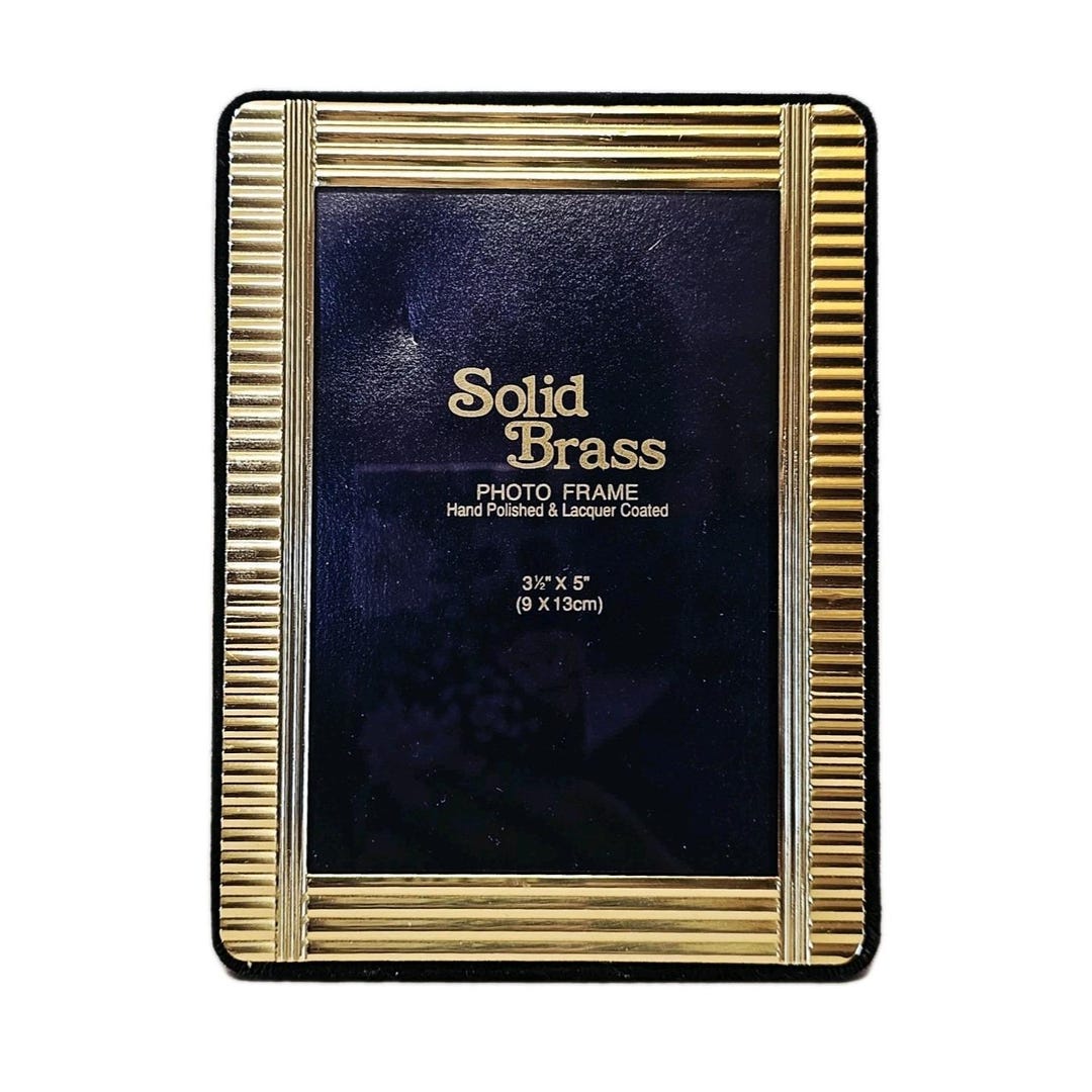 VINTAGE Solid Brass Portrait Picture Frame for a 3.5