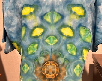 Camiseta Alien Eye tingida com gelo, tamanho G