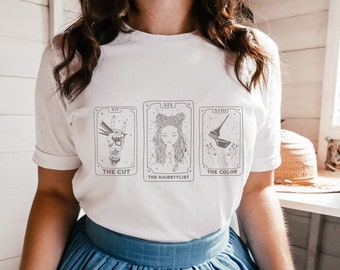 Camisa de tarot de estilista, camiseta de estilista de bruja, regalo para nuevo estilista, camisa de herramientas de estilista, accesorios de estilista Camisa de tarot