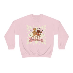 Tamales Y Ponche Unisex Heavy Blend Crewneck Sweatshirt, Mexicaanse Kerst, Mexicaans Sweatshirt Voor Haar, Latina Sweatshirt, Feliz Navidad Light Pink