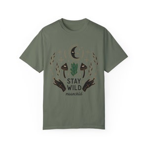 Stay Wild Moonchild Comfort Colors Tshirt, Spiritual Tshirt For Moon Lover, Witchy Celestial Moon Tshirt, Trendy Tshirt For Her Bild 5