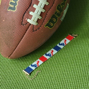 Houston Texans bracelet. Texans Beaded bracelet. Houston Texans jewelry. Texans gear. Texans fans. NFL. Loom bracelet. Seed bead bracelet.