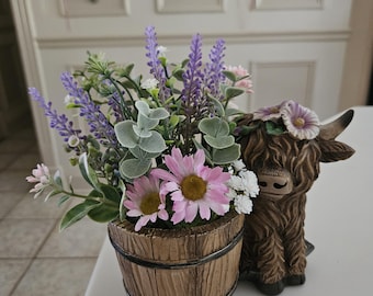 Highland Cow Floral Planter | Farmhouse Shelf Decor | Spring Cow Arrangement | Rustic Cottage Home Accent