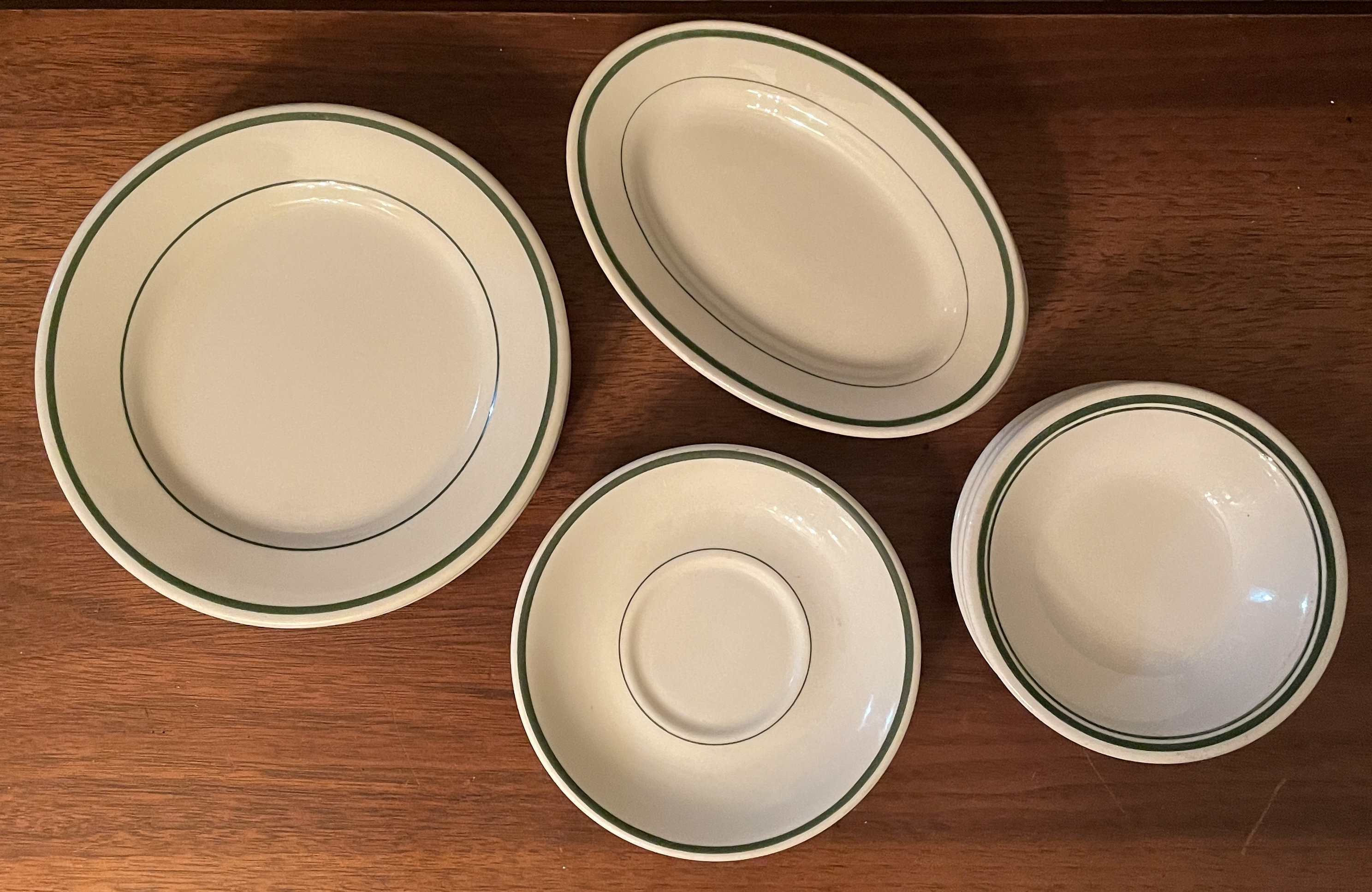 Buffalo China ダイナー皿３枚 VTG Set Of 3 Buffalo China Red and White Dinner Plate