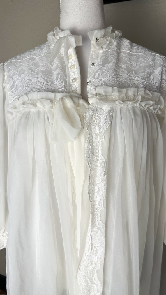 Vtg Chiffon Peignoir Lingerie Robe, 1950s White N… - image 2