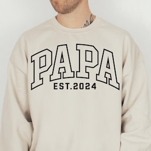 Custom Papa Sweatshirt, Customized Papa Sweater, Dad Gift, Personalized Papa Sweatshirt, New Dad Gift, Father&#39;s Day Gift, Dad To Be Gift