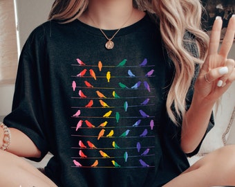 LGBTQ Vogel Nerd Shirt, Queer Vogel Liebhaber TShirt, Vogelbeobachter Geschenk, Regenbogen Birdwatching Grafik T-Shirt, Gay Pride Natur Liebhaber Birding T Shirt