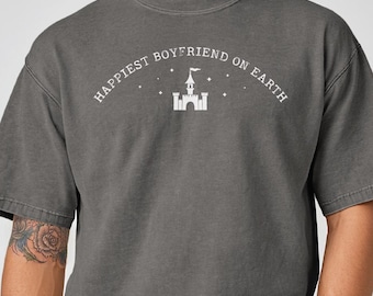 Camiseta "Namorado Mais Feliz do Mundo", Presente para Namorado, Camiseta para Namorado, Presente para Ele, Presente para Namorado, Camiseta para Namorado, Camiseta Masculina, Presente de Dia dos Namorados, Presente para Menino