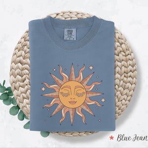 Chemise solaire bohème Comfort Colors®, t-shirt soleil, cadeau d&#39;été, t-shirt soleil céleste, chemise soleil mystique, chemise d&#39;été, chemise soleil et lune, chemise zen