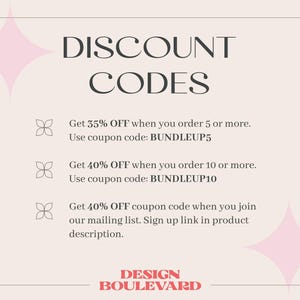 Pode incluir: Um gr&aacute;fico rosa e branco com o texto "DISCOUNT CODES" em preto. O gr&aacute;fico lista tr&ecirc;s c&oacute;digos de desconto para pedidos de 5 ou mais, 10 ou mais, e para aderir &agrave; lista de e-mail. O gr&aacute;fico tamb&eacute;m inclui o texto "DESIGN BOULEVARD" em preto.