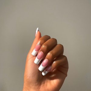 Simple French tip Press on Nails
