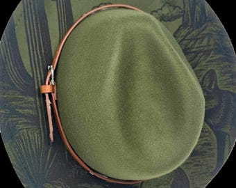 Green Western Fedora Hat with Engraved Desert & Skull Design – Adjustable Cowboy Style