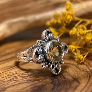 Boho-style silver ring with citrine | | Rings for gifts | Vintage | Handmade | hippie chic | Citrine jewelry | Ring with round citrine