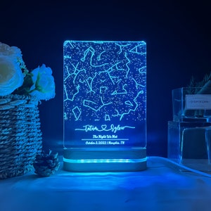 Carte des étoiles personnalisée par date, veilleuse de carte des étoiles, carte de la constellation personnalisée, cadeau de fiançailles, cadeau carte du ciel, cadeau pour couple, cadeau pour lui