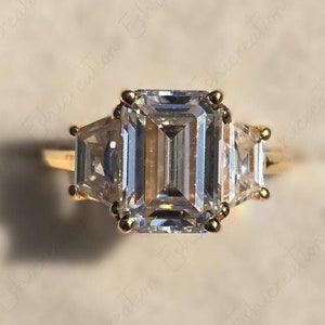 Drei-Stein-Smaragdschliff Moissanite Verlobungsring, Moissanite Verlobungsring, Smaragdschliff Verlobungsring, Drei-Stein-Smaragdschliffring