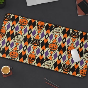 Vintage Halloween Schreibtischmatte | Retro Goth Horror Punk Halloween Psychobilly Computer Laptop Office Tech Gaming Einrichtung Maus Pad Geschenk vorhanden