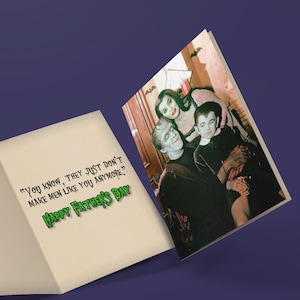 Die Munsters Blank oder Vatertag Grußkarten | Herman Lily Eddie Horror Komödie Goth Punk Alternative Postkarten Geschenke für Väter