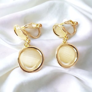 Clip-on earrings, minimalist clip-on earrings, no piercing earrings. Bridal earrings, bridesmaid earrings, gifts for her. 02