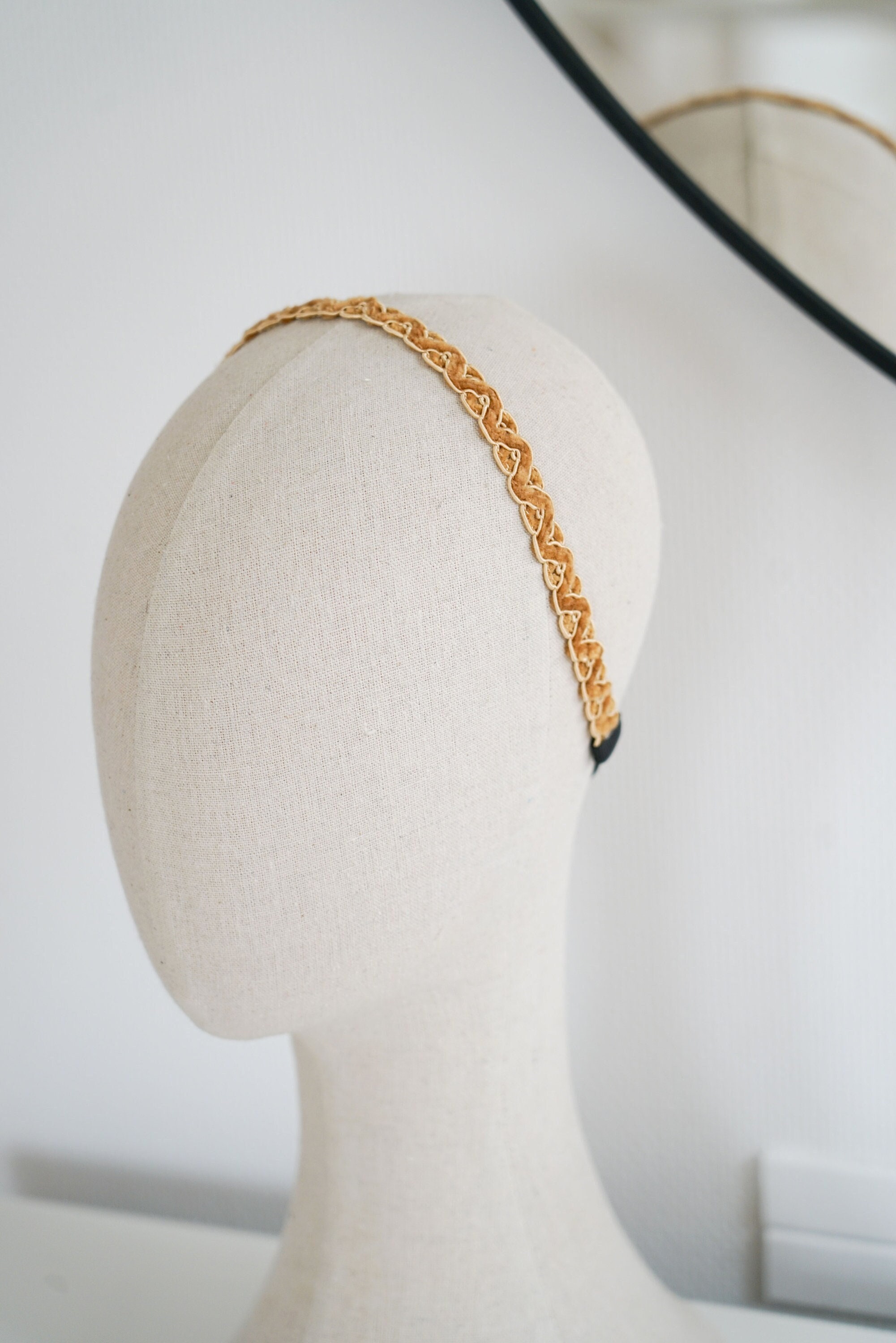 Beige Velvet Woven Headband, Cream Women display picture 2