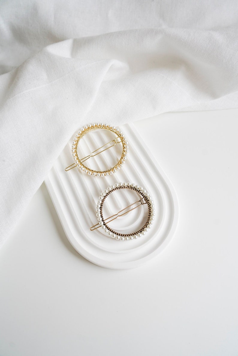 Beaded twisted circle barrette, modern minimalist barrette, ring, circle, bronze gold, elegant, sophisticated image 3