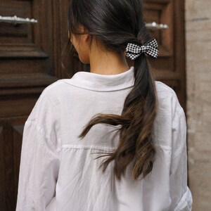 Beautiful bow tie hair elastic, black and white tweed, elegant, refined image 2