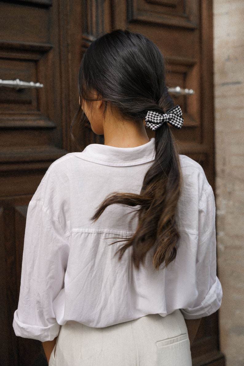 Beautiful bow tie hair elastic, black and white tweed, elegant, refined image 2