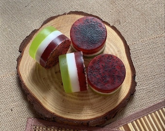Handgemachte naturbelassene Wassermelonenseife für alle Hauttypen Unisex-Produkt
