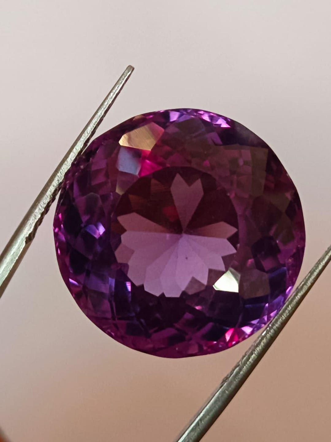 22ct AAA Alexandrite Gemstone: Round Color Change Stone - Etsy