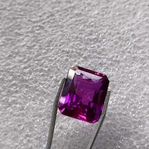 8 ct natural purple sapphire princess cut loose gemstone for jewelery making