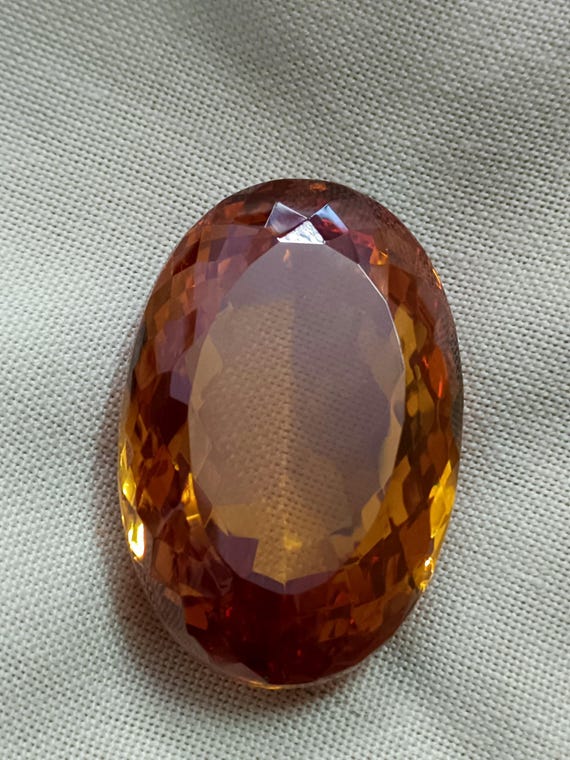 オレンジオーバルカット天然石　サファイア　ルース 最高品質ファンシーオレンジサファイア オーバルカット スリランカ 産